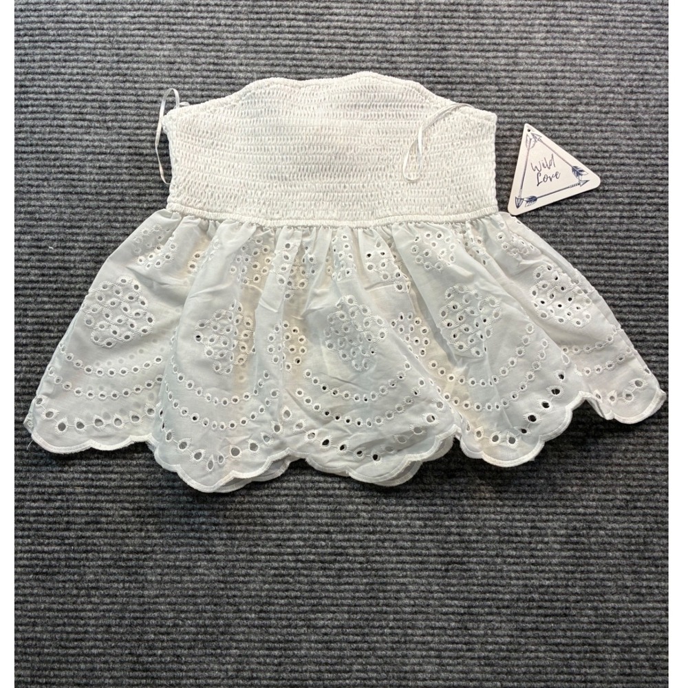 Wild Love Womens White Eyelet Lace Smocked Peplum Tube Top Strapless Cottage Med